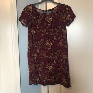 Forever 21 Paisley t-shirt dress